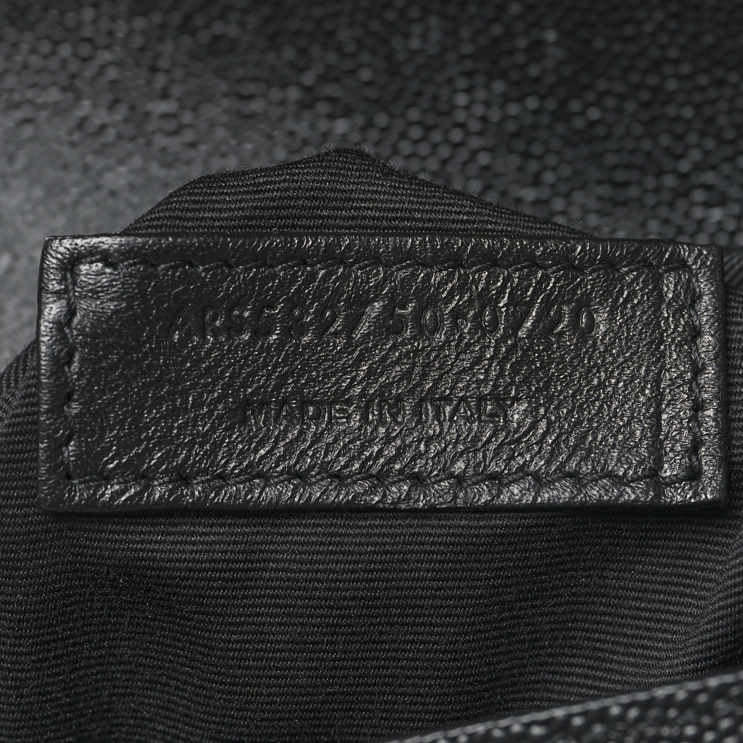 Saint Laurent Grain De Poudre Monogram Cassandra Clasp Bag Black 8 of 11