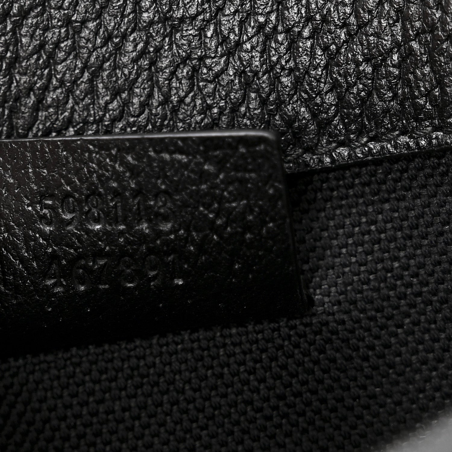 Gucci GG Supreme Monogram Psychedelic Slim Belt Bag Black 7 of 10
