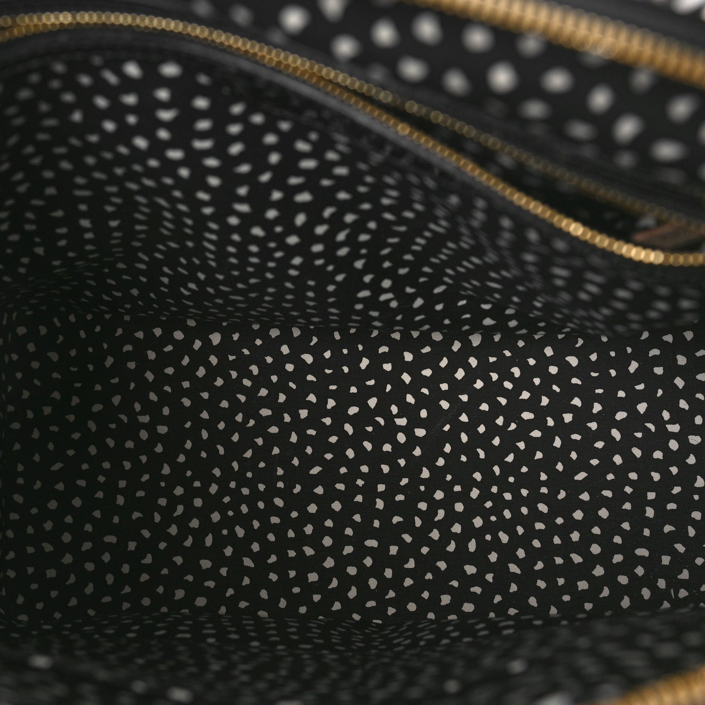 Vernis Kusama Infinity Dots Lockit MM Black