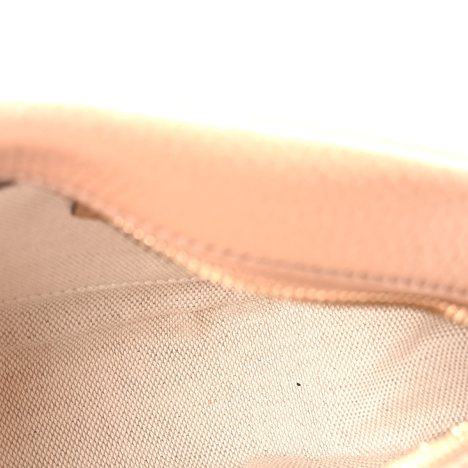 Gucci Pebbled Calfskin Oval Soho Shoulder Bag Beige Camelia 5 of 10