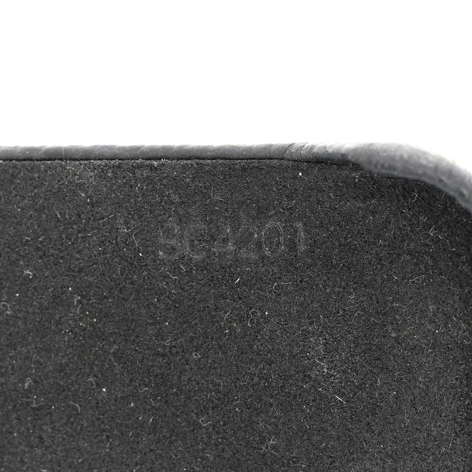 Louis Vuitton Monogram iPhone 12/12 Pro Bumper Black 5 of 8