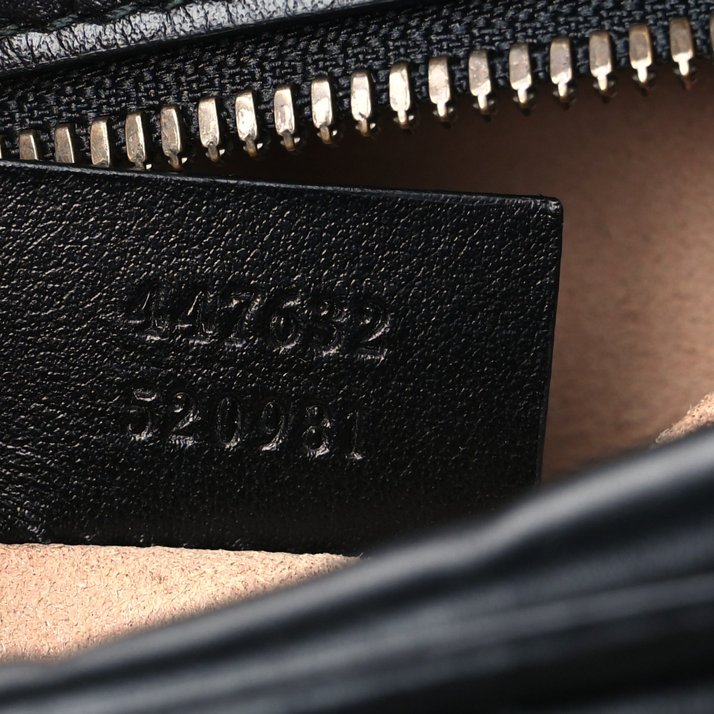 Calfskin Matelasse Small GG Marmont Chain Shoulder Bag Black