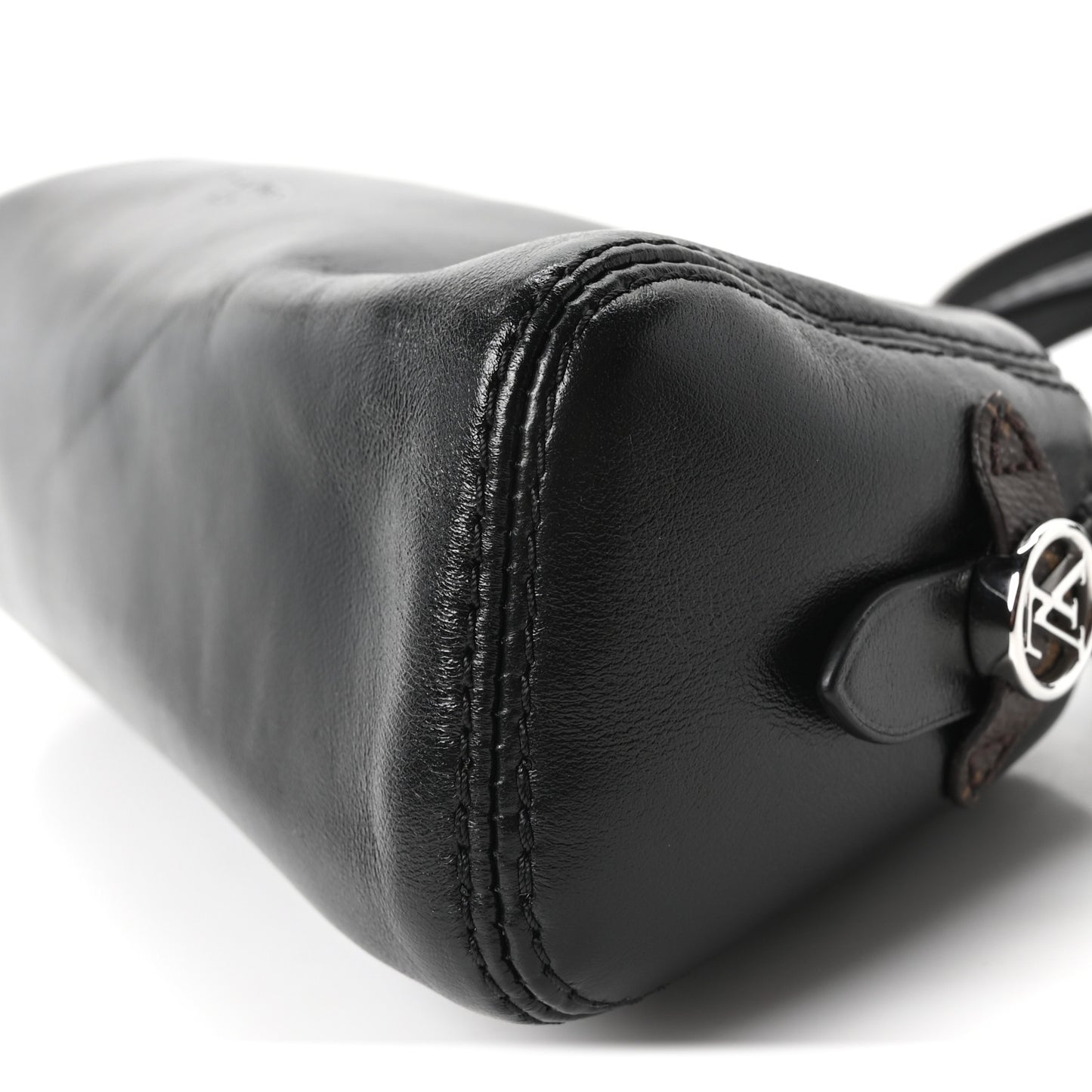 Lambskin Pochette Vibe Black