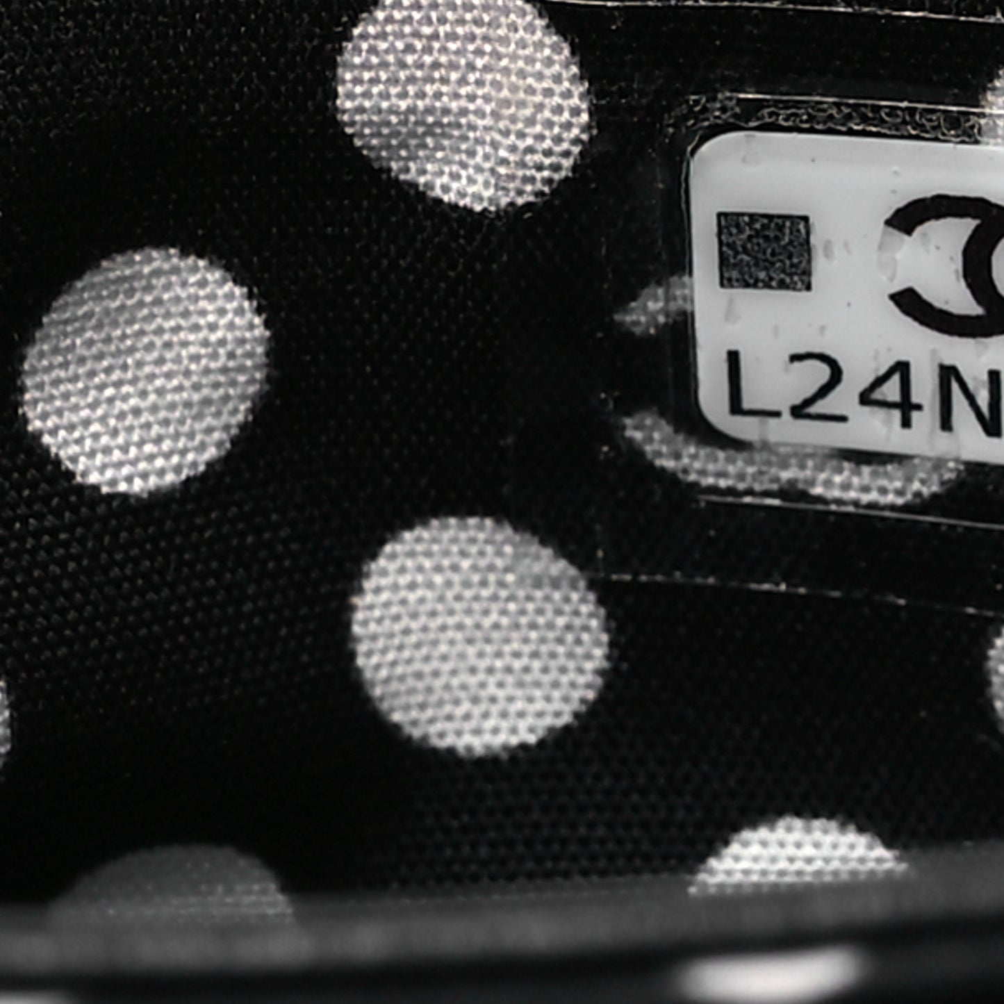 Lambskin Quilted Pearl CC Chanel Flap Card Holder Black