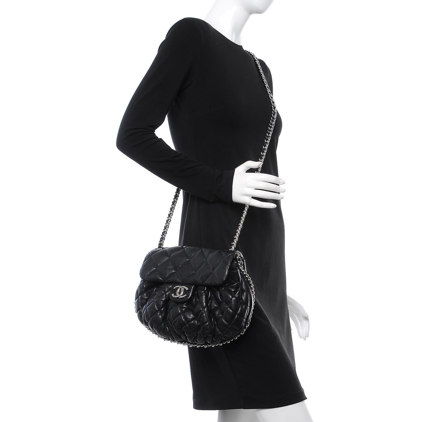 Washed Lambskin Quilted Medium Chain Around Messenger Black