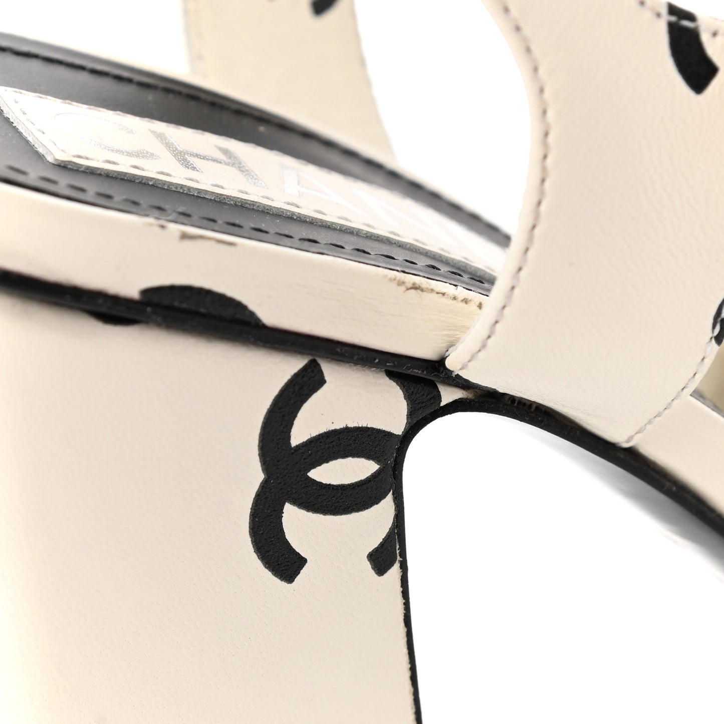 Printed Lambskin CC Sandals 40 White Black