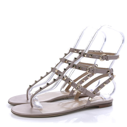 Valentino Garavani Calfskin Rockstud Ankle Wrap Flat Thong Sandals 39.5 Poudre 3 of 9