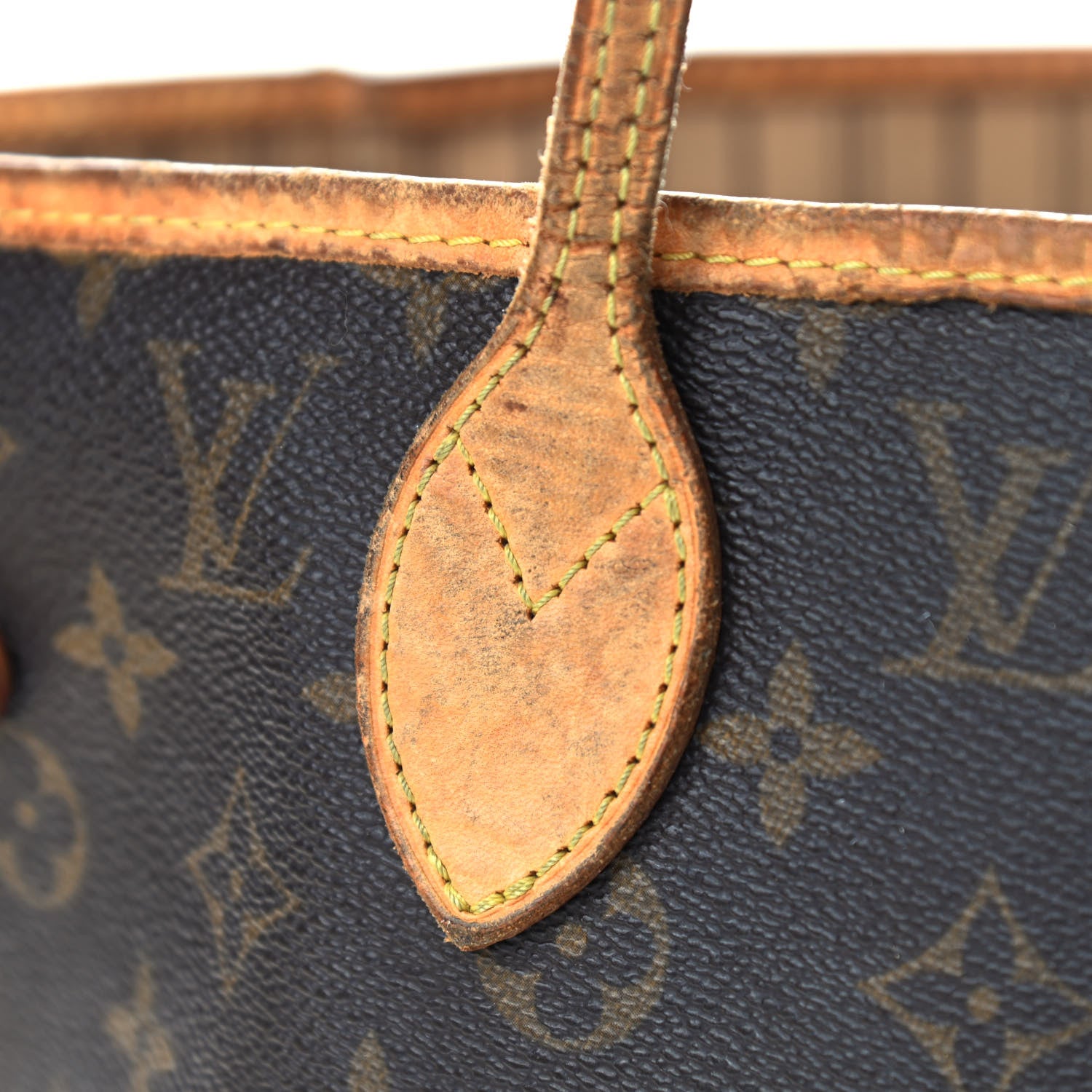 Louis Vuitton Monogram Neverfull MM 18 of 19