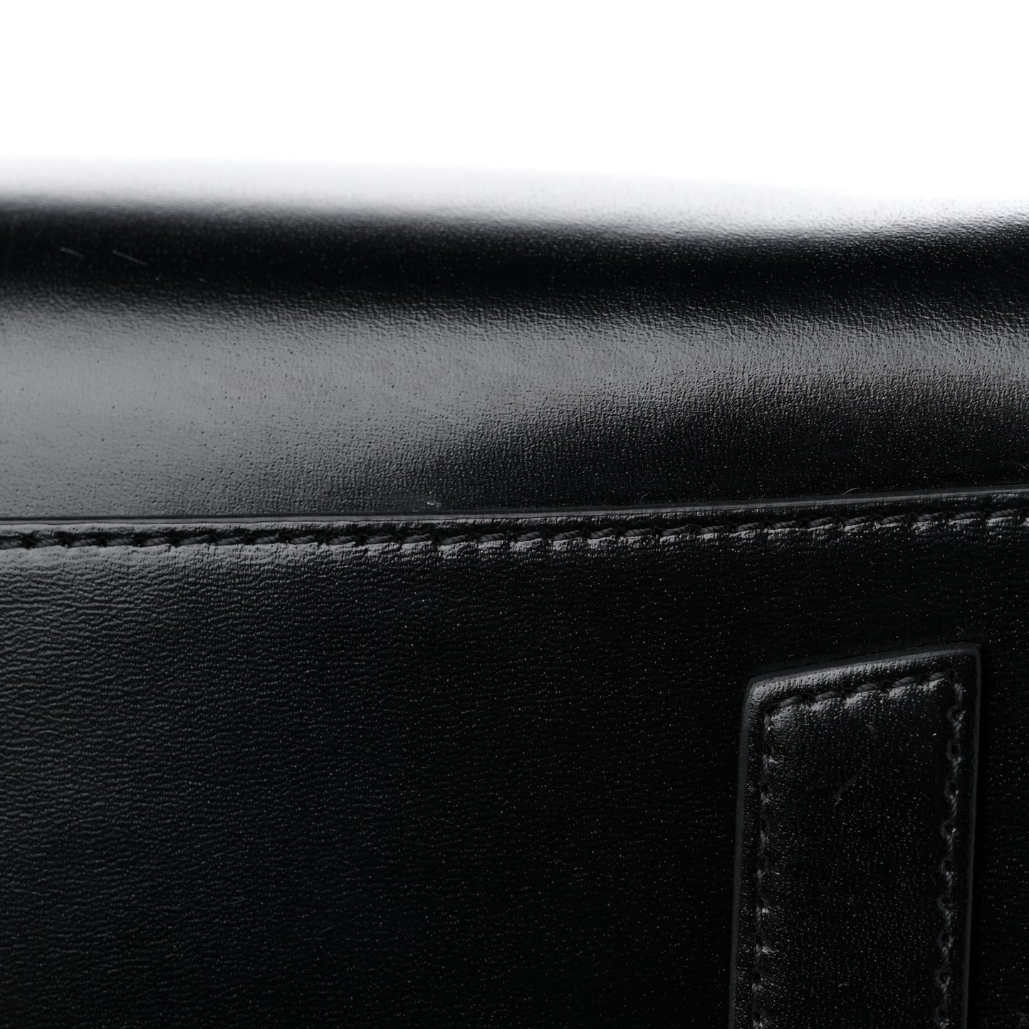 Shiny Lord Calfskin Medium Antigona Black