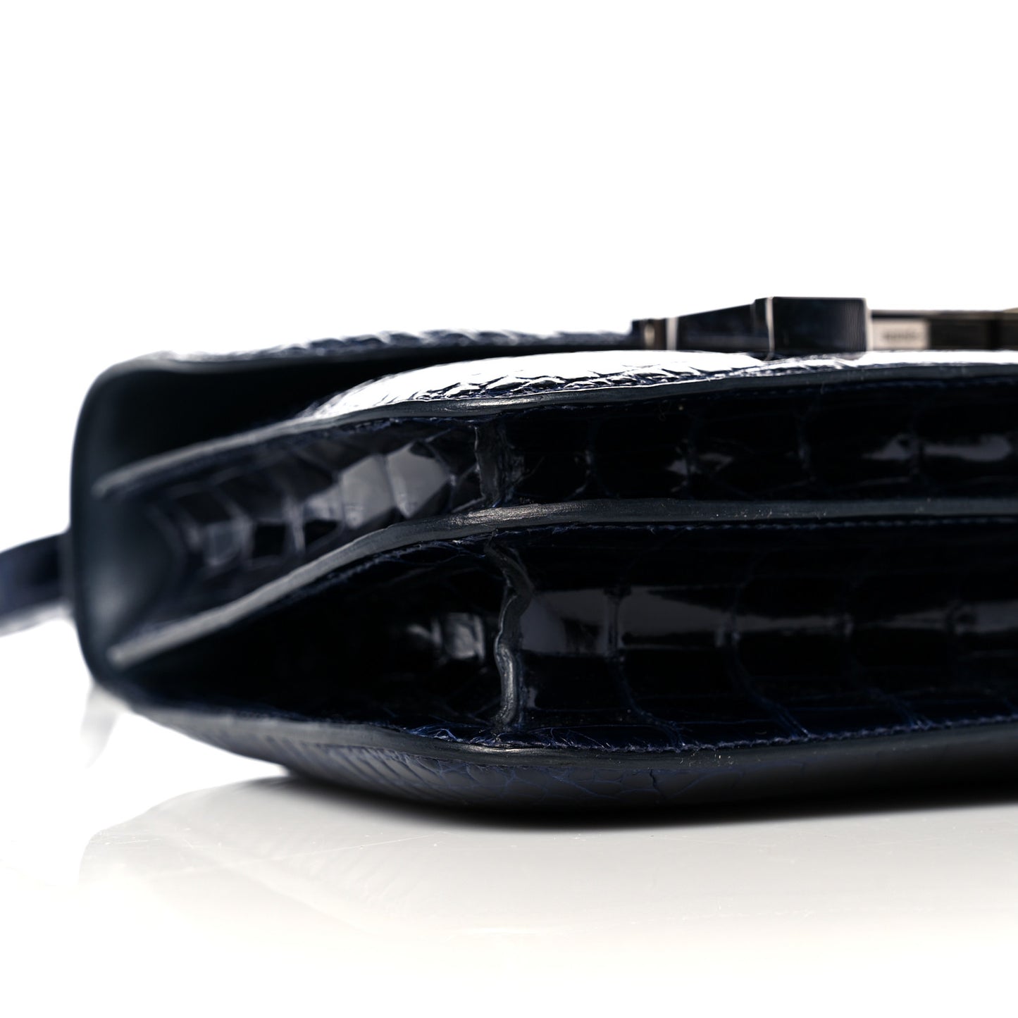 Shiny Alligator Lizard Constance 18 Bleu Marine Ombre