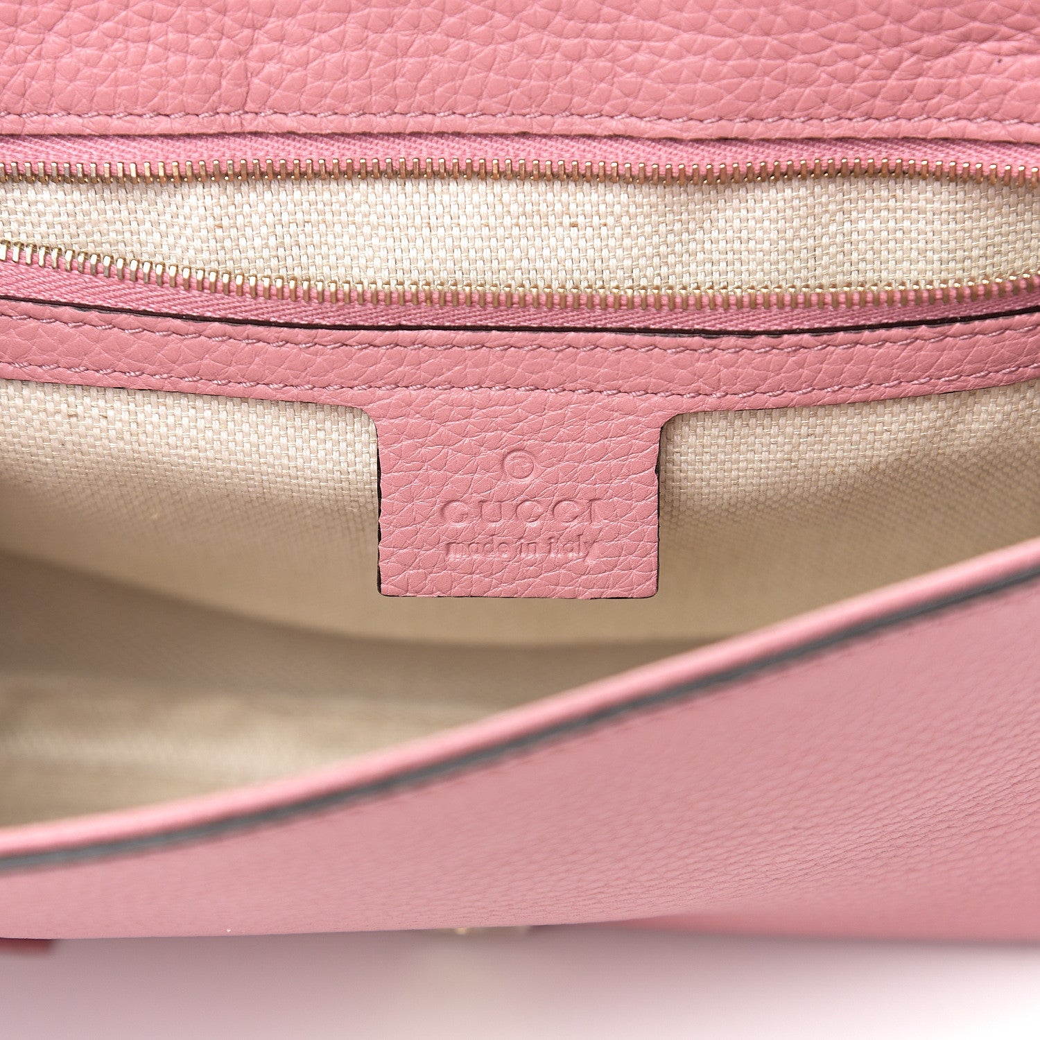 Gucci Pebbled Calfskin Medium Soho Flap Crossbody Pink 5 of 9