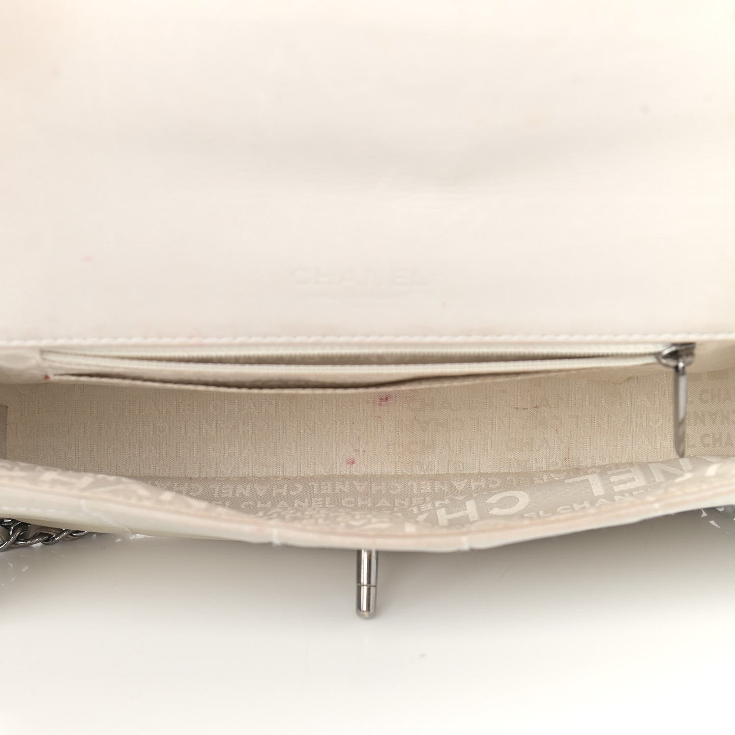 Lambskin Chocolate Bar 5 Chain Flap White