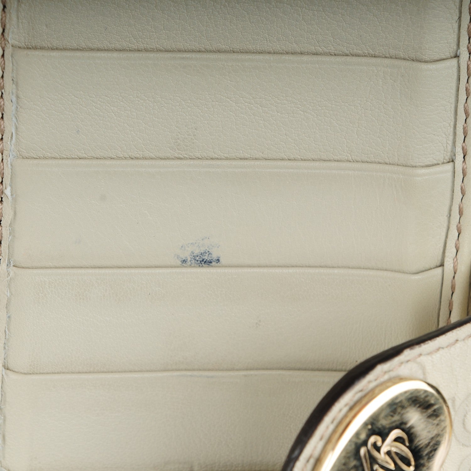 Gucci Guccissima Heart Continental Wallet Off White 6 of 8