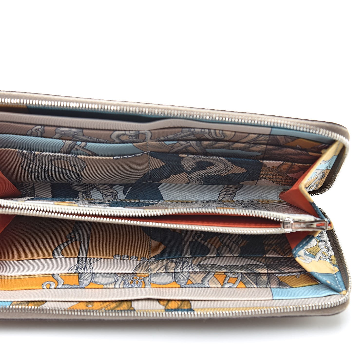 Epsom Silk'in Wallet Etoupe