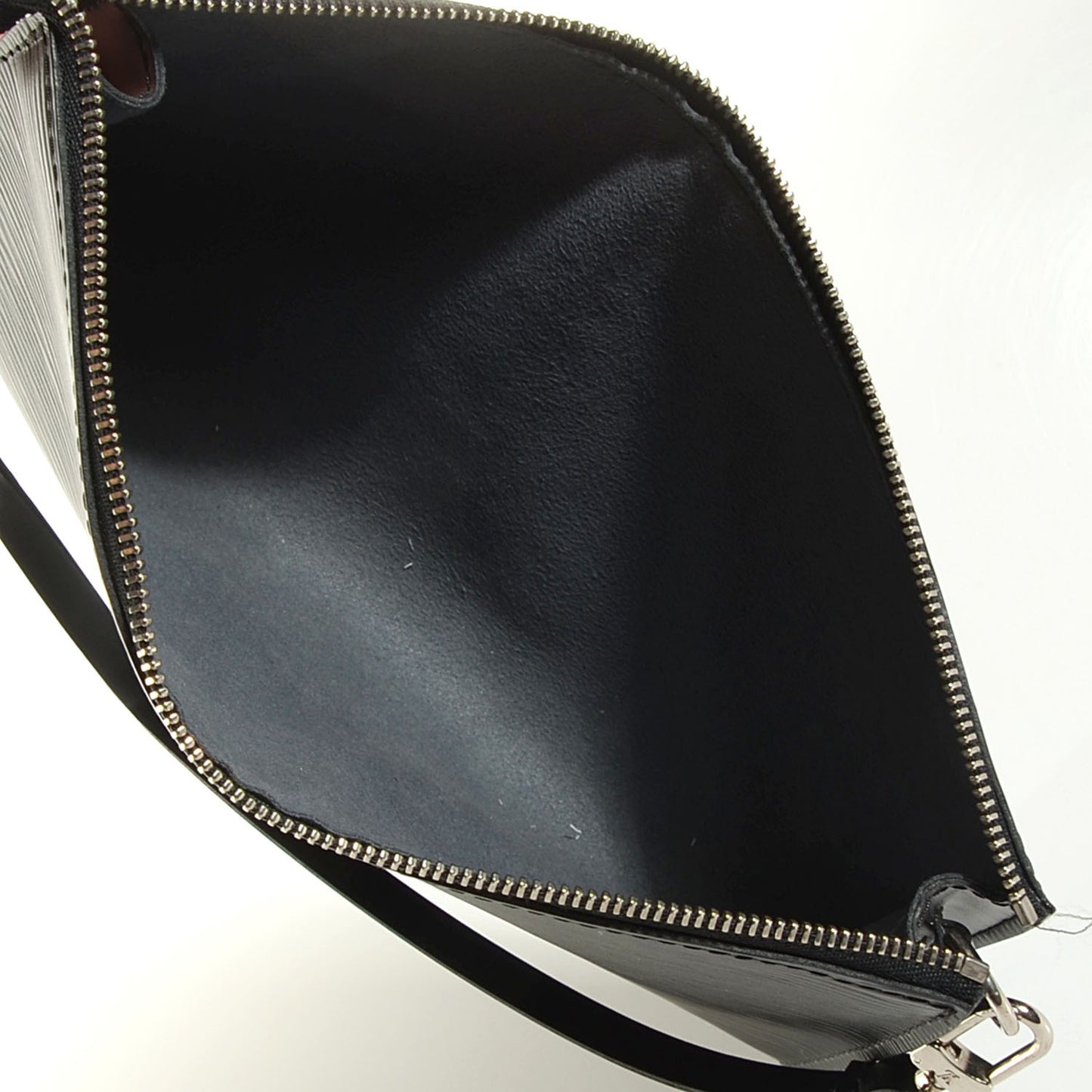 Epi Pochette Accessories 24 Black