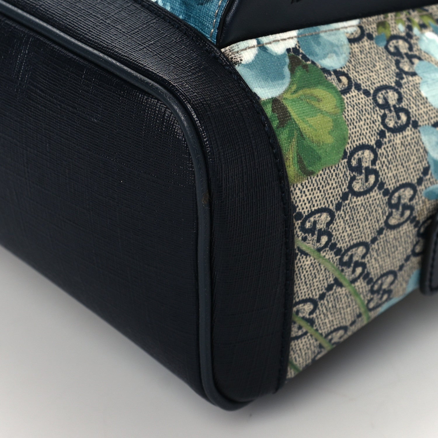 Gucci GG Supreme Monogram Blooms Small Day Backpack Blue 11 of 12