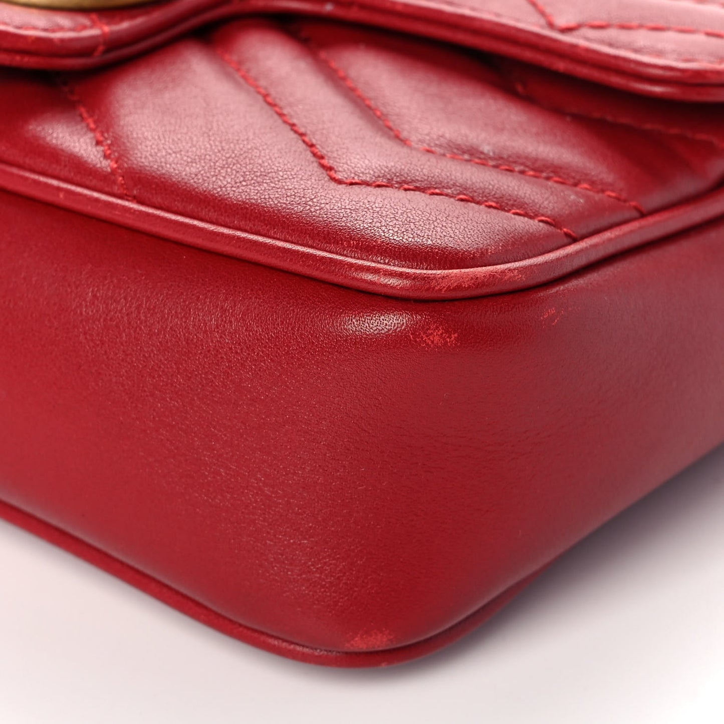 Calfskin Matelasse Super Mini GG Marmont Shoulder Bag Hibiscus Red