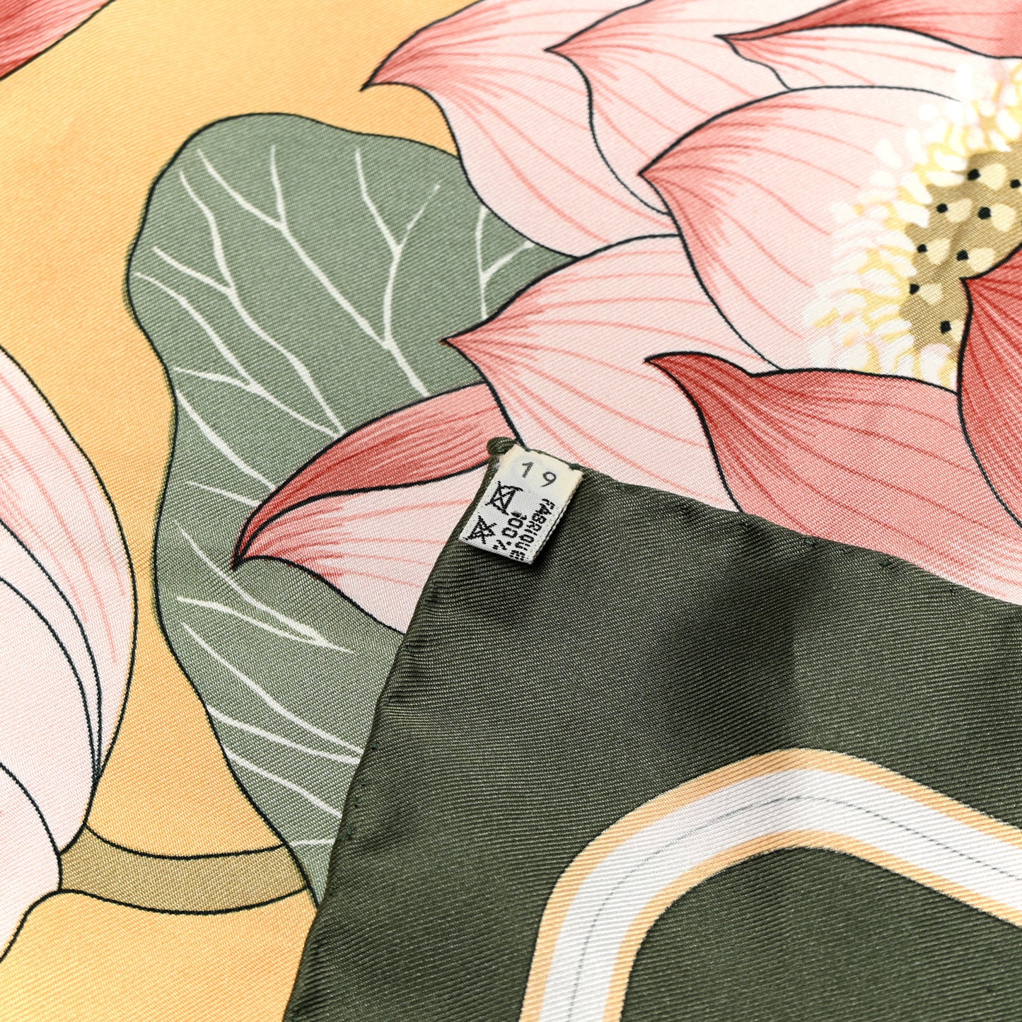 Silk Fleurs de Lotus Scarf 90 Green Pink