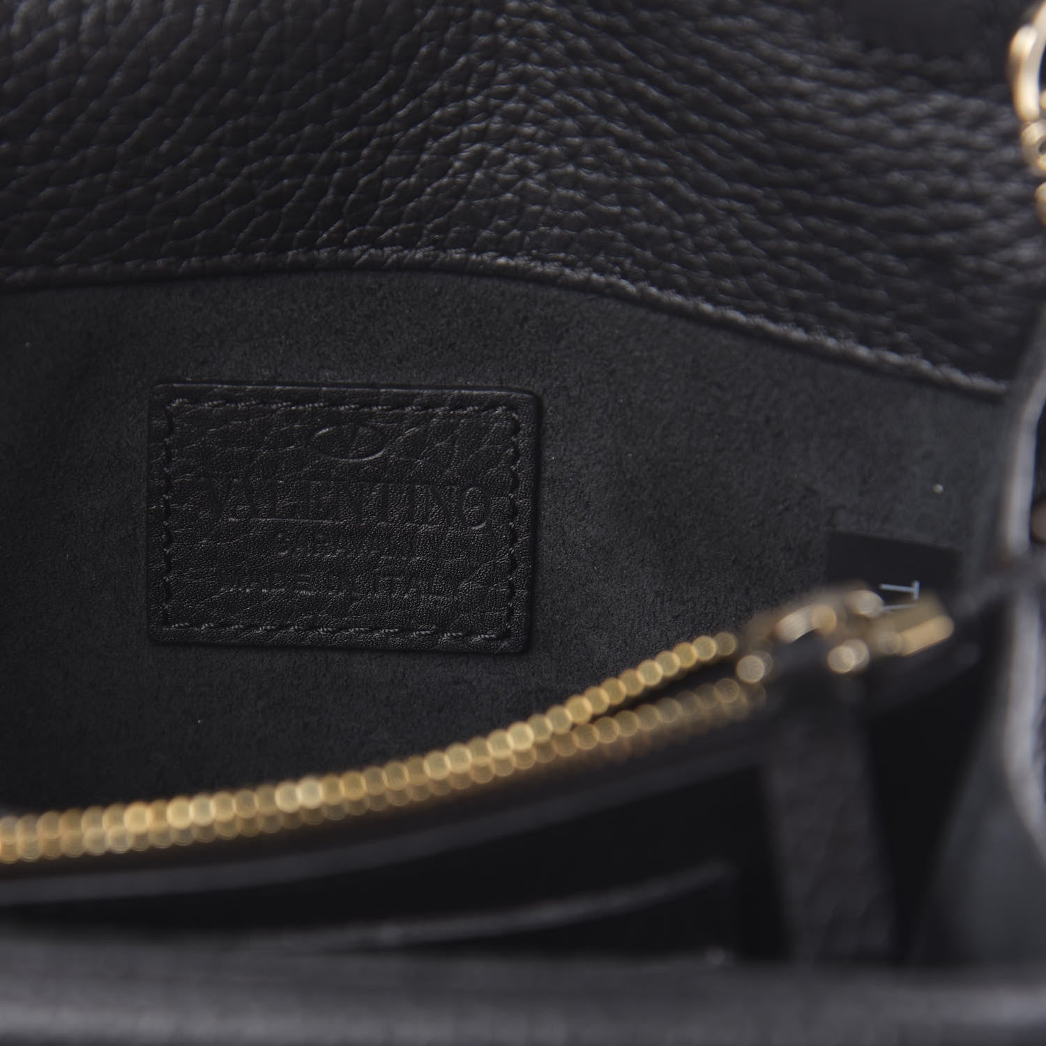 Valentino Garavani Pebbled Calfskin Rockstud Wallet on Chain Black 6 of 11