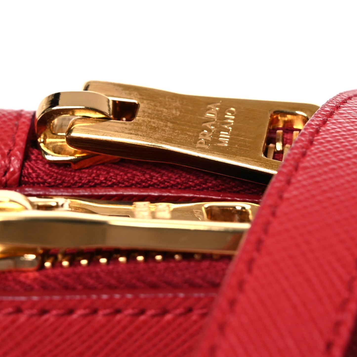 Saffiano Medium Galleria Double Zip Tote Fuoco