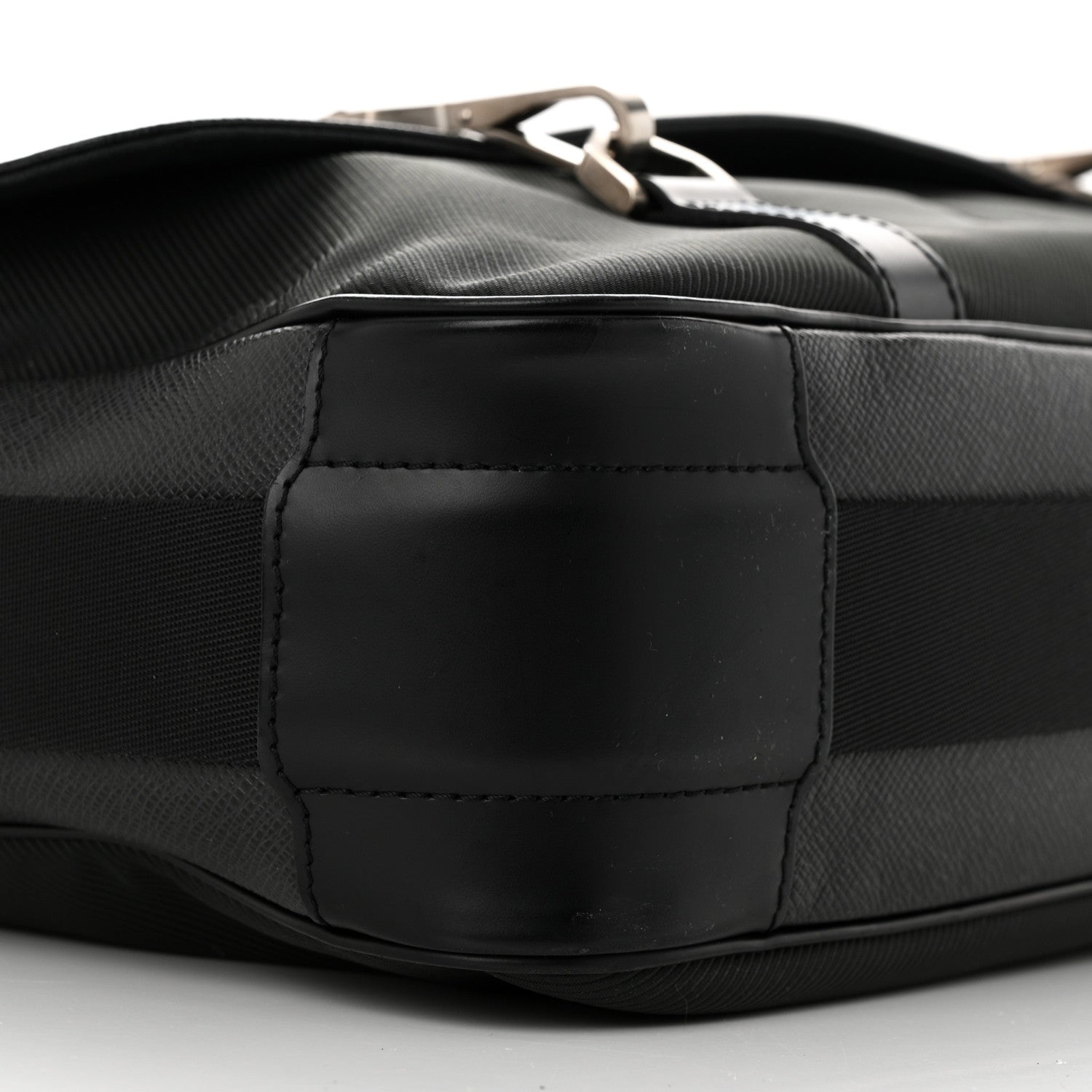 Louis Vuitton Taiga Dersou Messenger Bag Ardoise 9 of 14