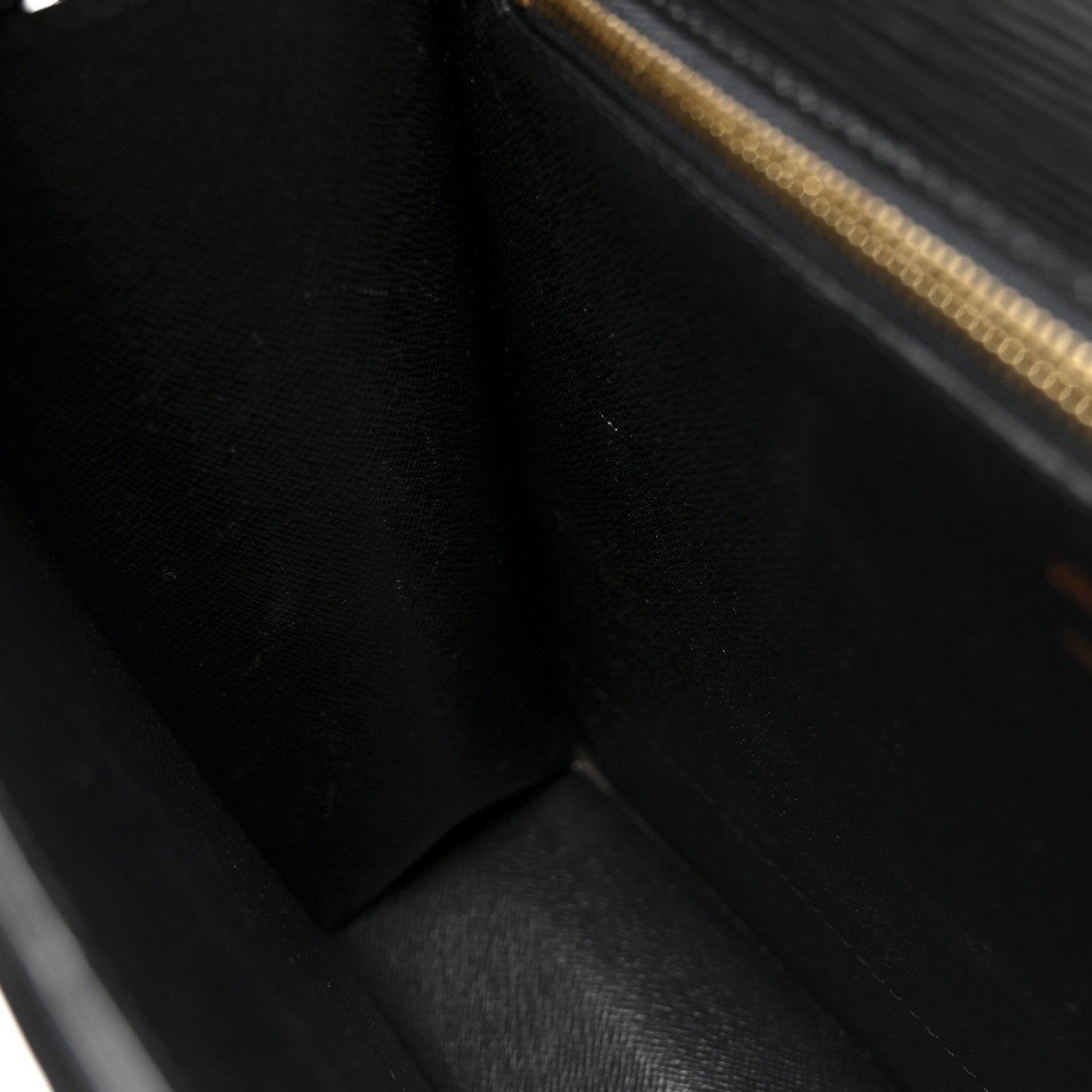 Louis Vuitton Epi Monceau Black 13 of 16
