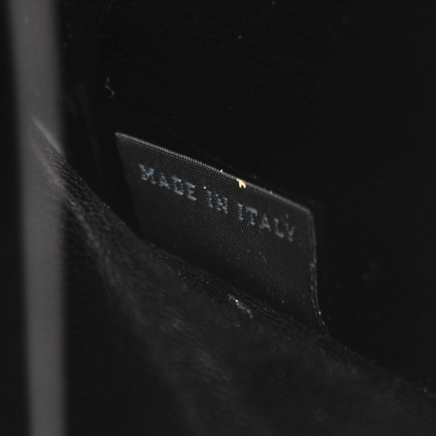 Goatskin Chic Kisslock Flap Wallet Black