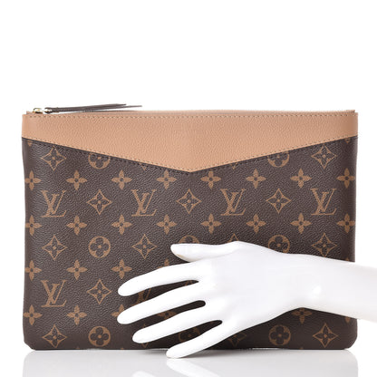 Louis Vuitton Monogram Daily Pouch Sesame 2 of 8