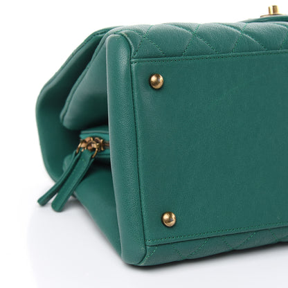 Chanel Shiny Sheepskin Quilted Large Trapezio Flap Green 8 of 13
