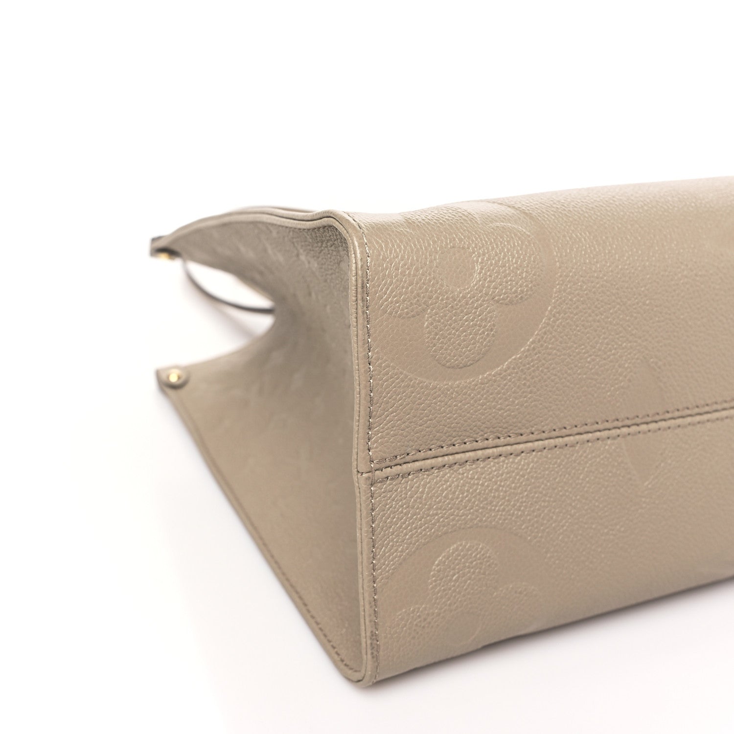 Louis Vuitton Empreinte Monogram Giant Onthego MM Tourterelle 7 of 8