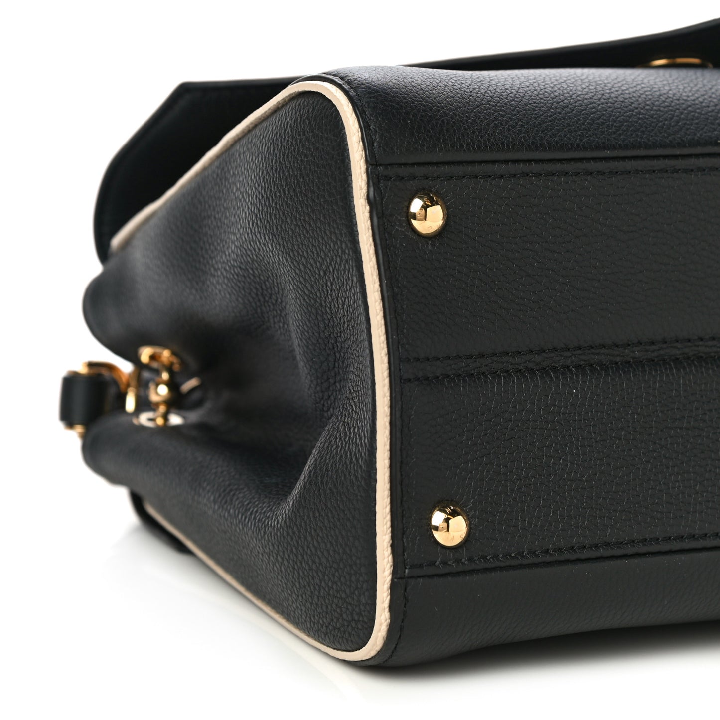Monogram Double V Black
