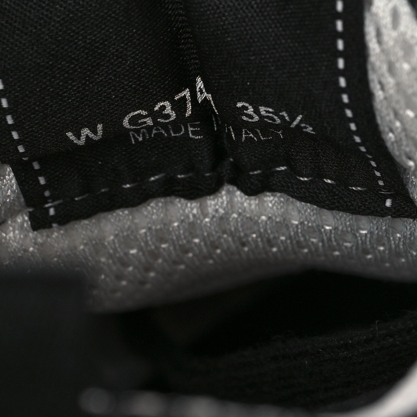 Calfskin Mesh Lycra Suede Womens Logo Sneakers 35.5 Black