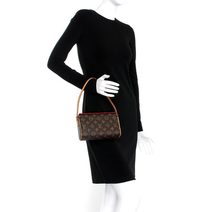 Louis Vuitton Monogram Recital 2 of 6