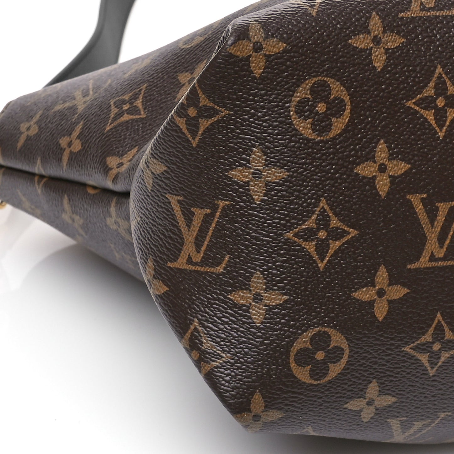 Monogram Flower Zipped Tote MM Black