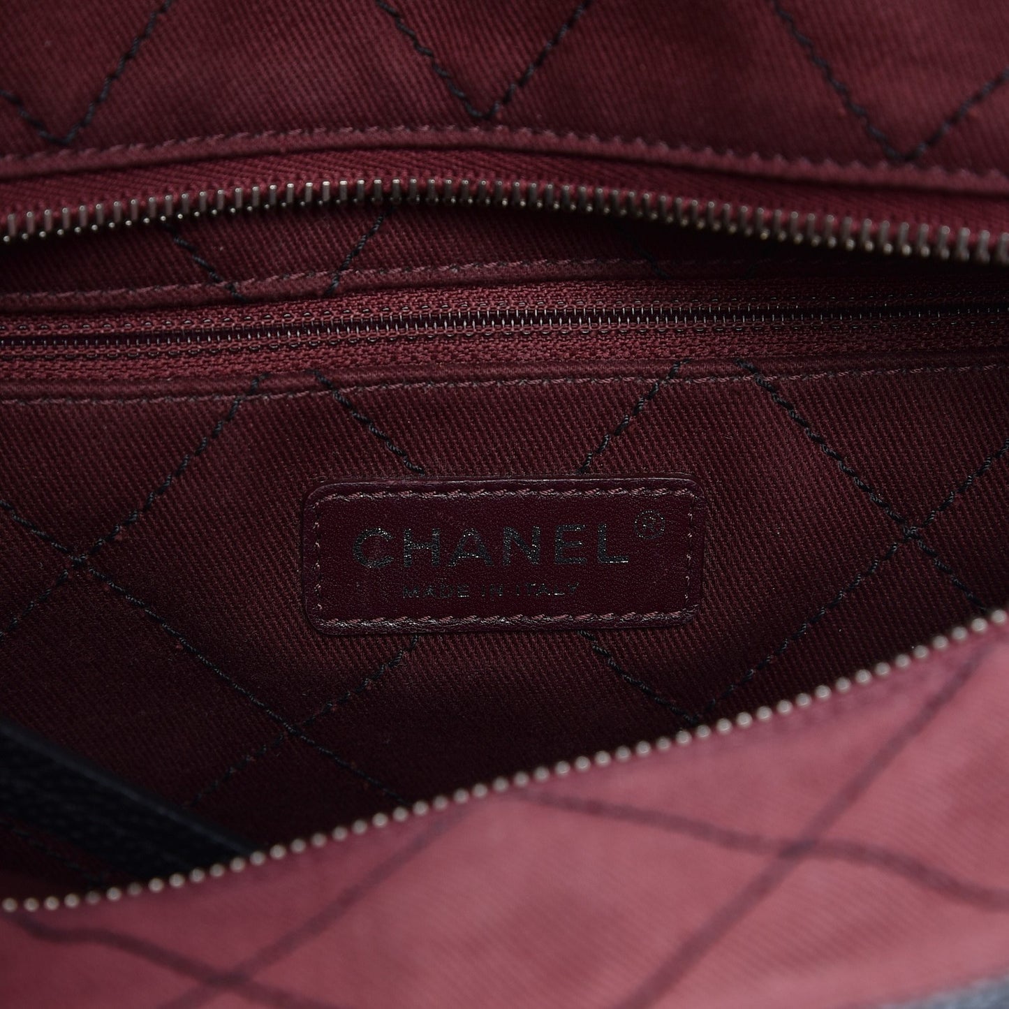 Grained Calfskin Quilted Small Daily Shopping Tote Black