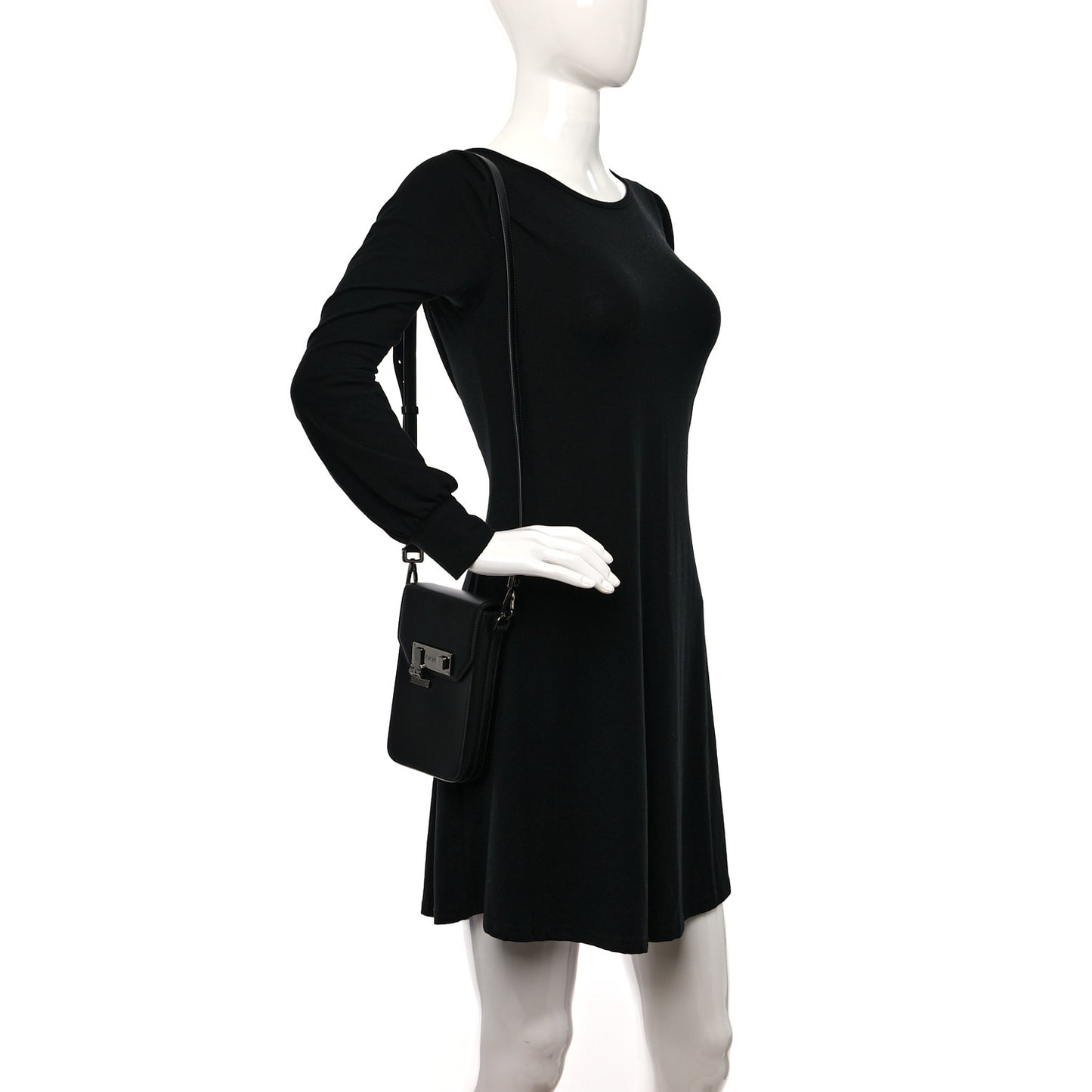 Smooth Calfskin Vertical Pouch Black