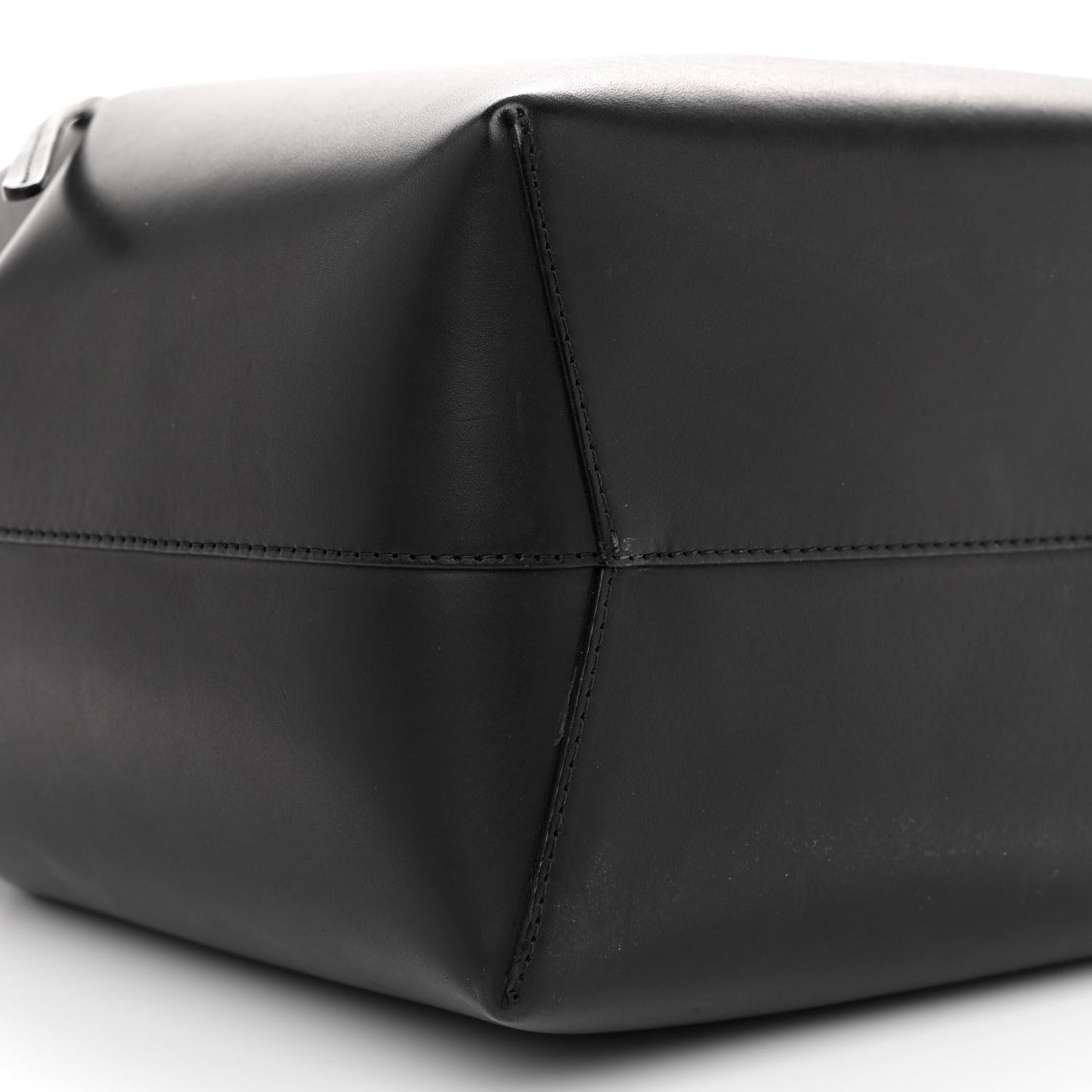 Vegetable Tanned Calfskin Bucket Bag Black Ballerina