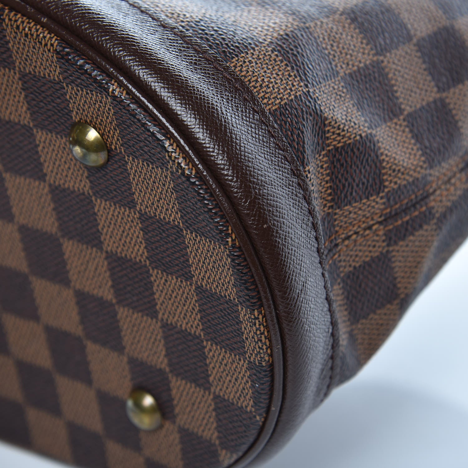 Louis Vuitton Damier Ebene Marais Bucket 23 10 of 11