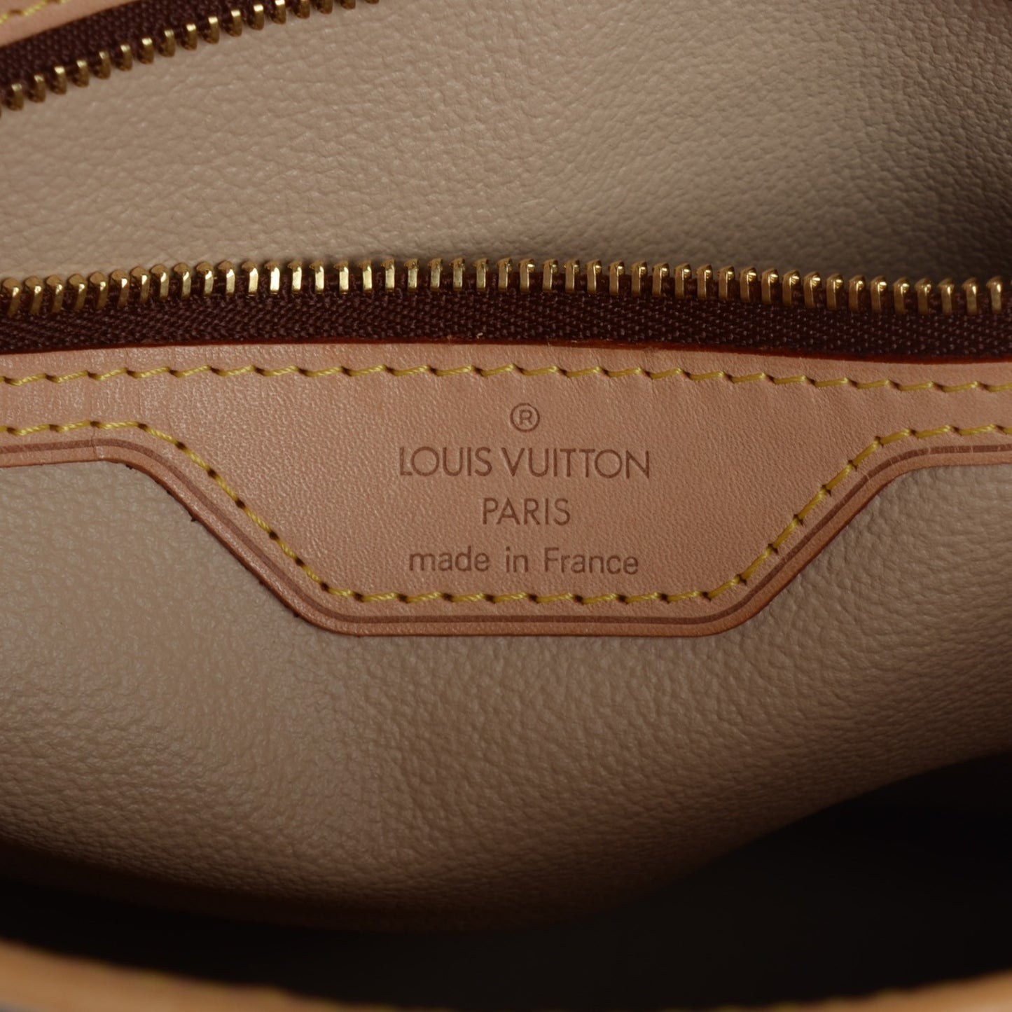 Monogram Petit Bucket 23