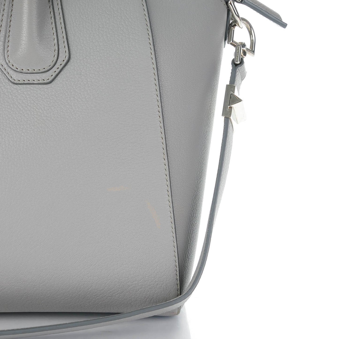 Sugar Goatskin Medium Antigona Pearl Grey