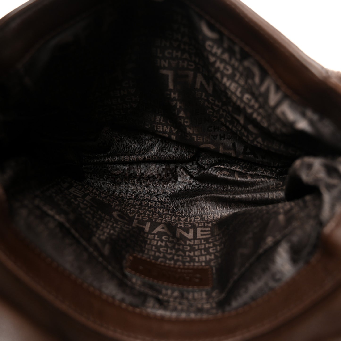Lambskin Pleated CC Shoulder Bag Marron Fonce