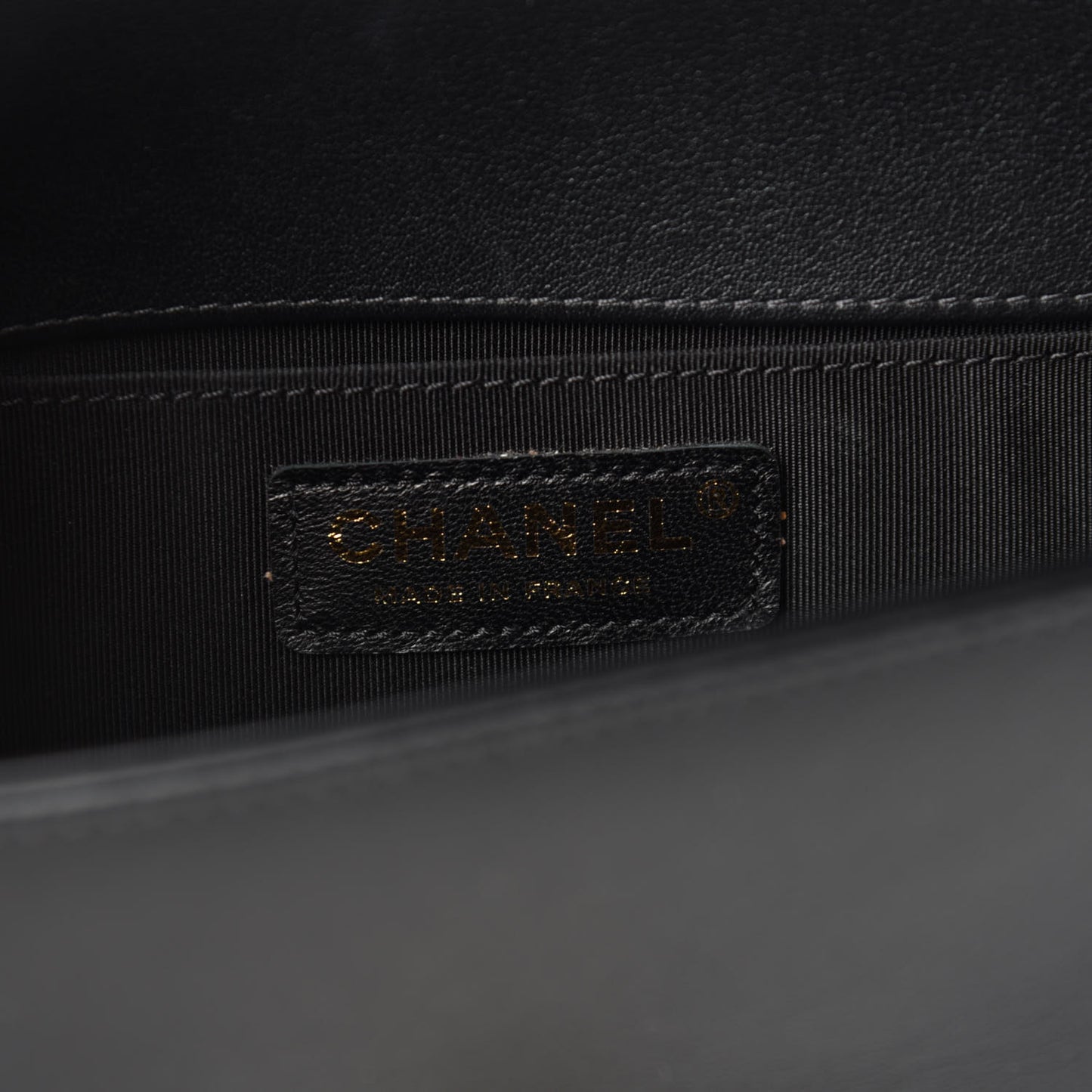 Calfskin Pearl Small Boy Flap Black