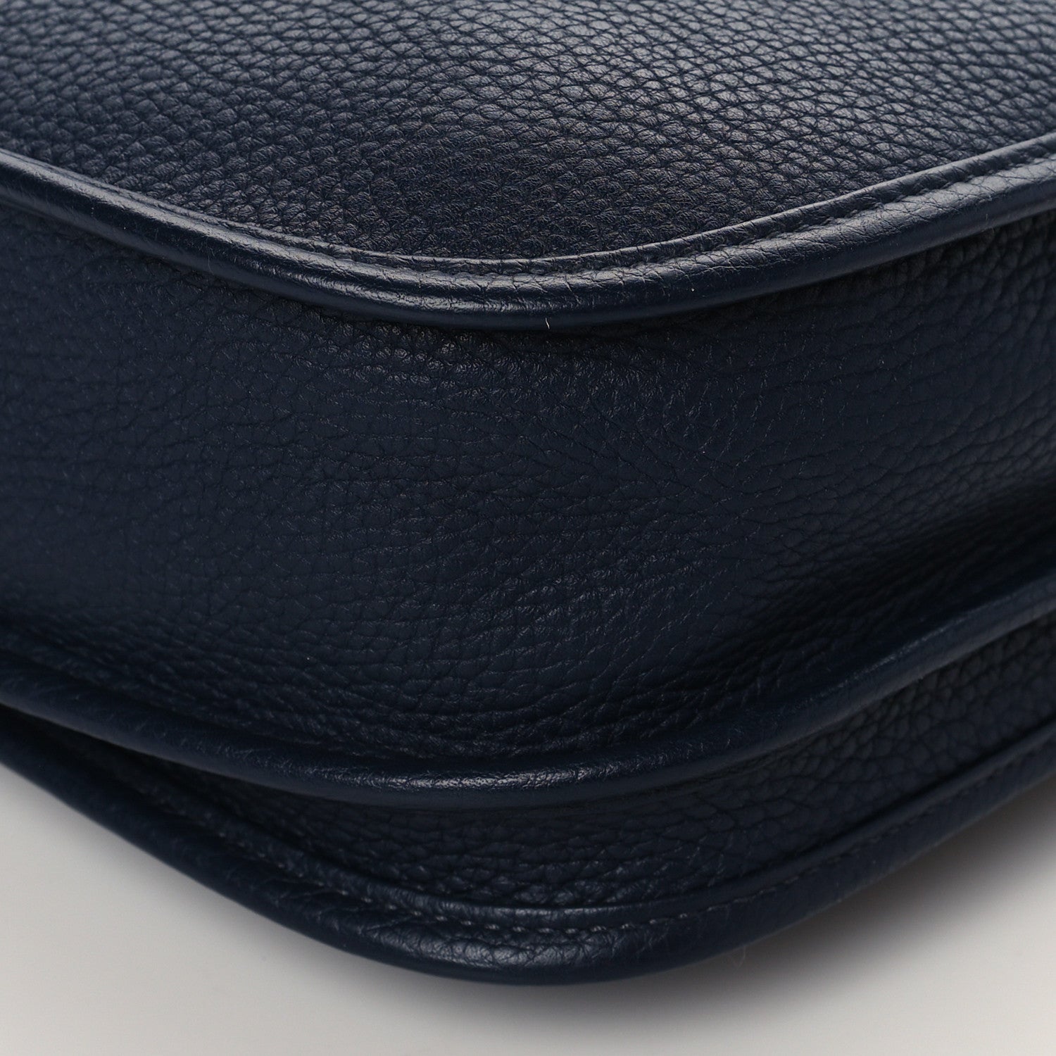 Hermes Taurillon Clemence Amazone Evelyne III PM Bleu Nuit 8 of 9