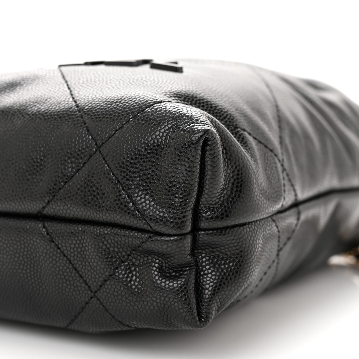 Shiny Caviar Quilted Monochrome Mini Chanel 22 Black
