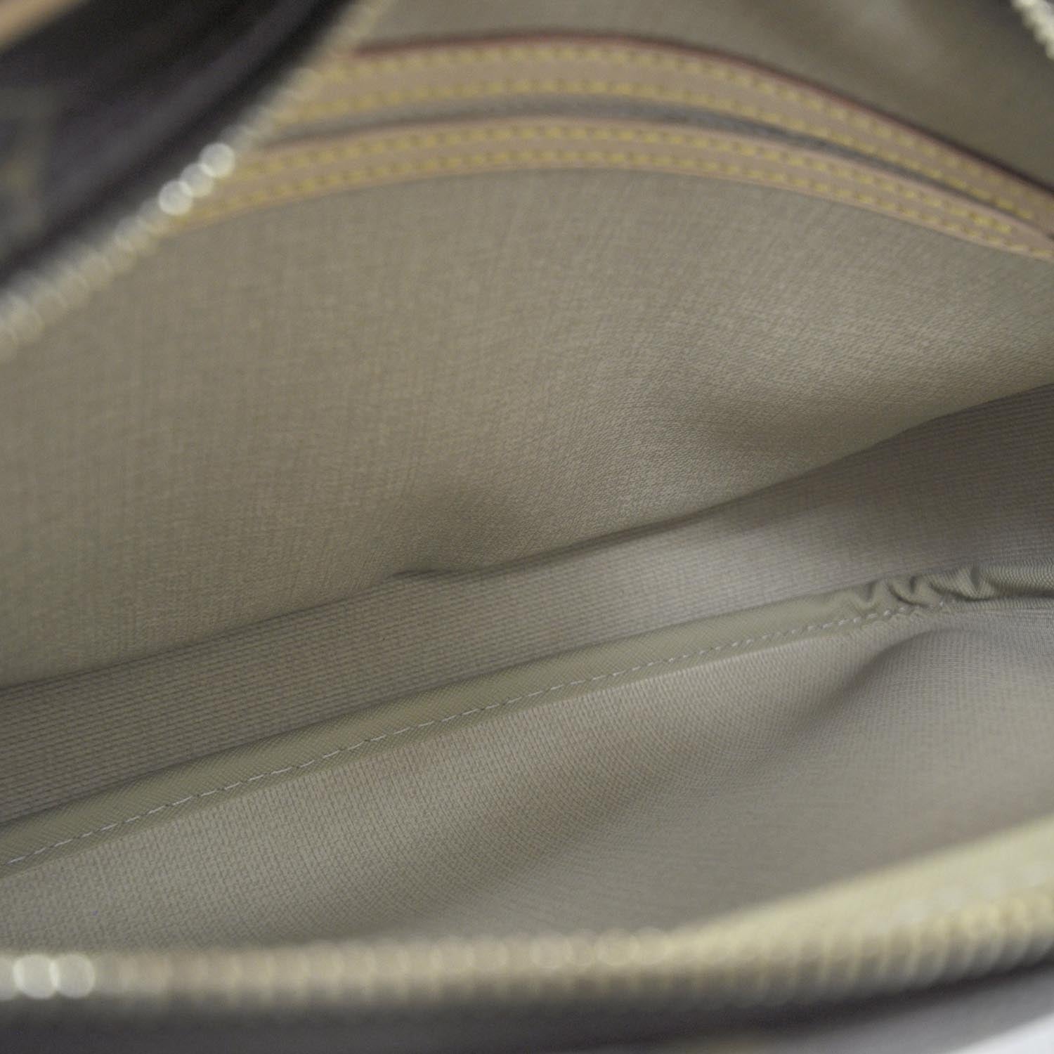 Louis Vuitton Monogram Reporter PM 7 of 8