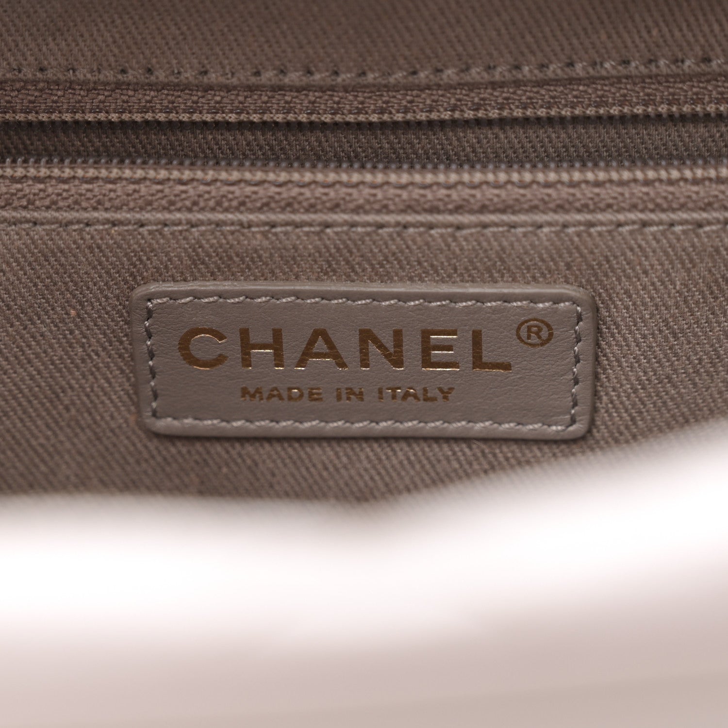 Chanel Shiny Calfskin Goatskin Quilted Coco Curve Vanity Grey 6 of 11