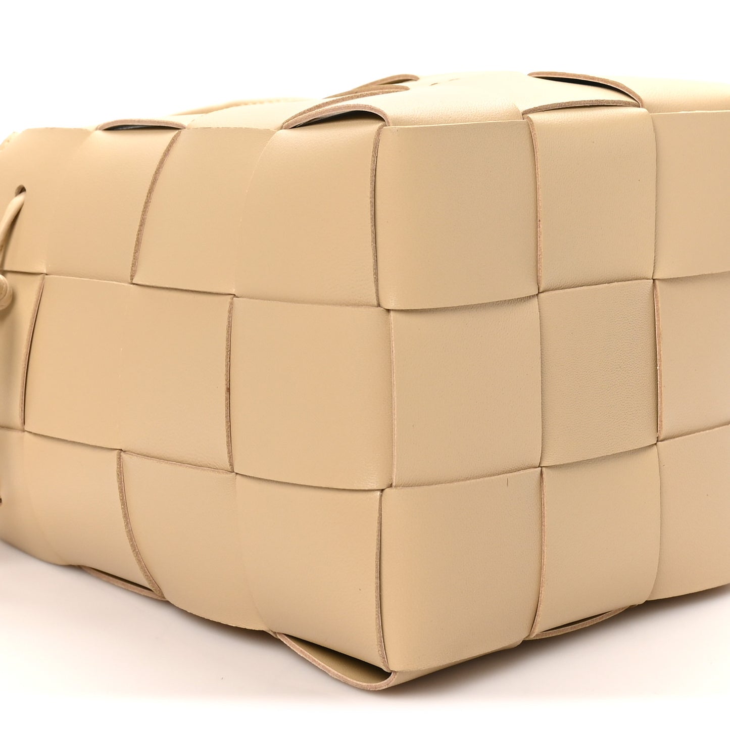 Nappa Maxi Intrecciato Small Cassette Bucket Bag Porridge