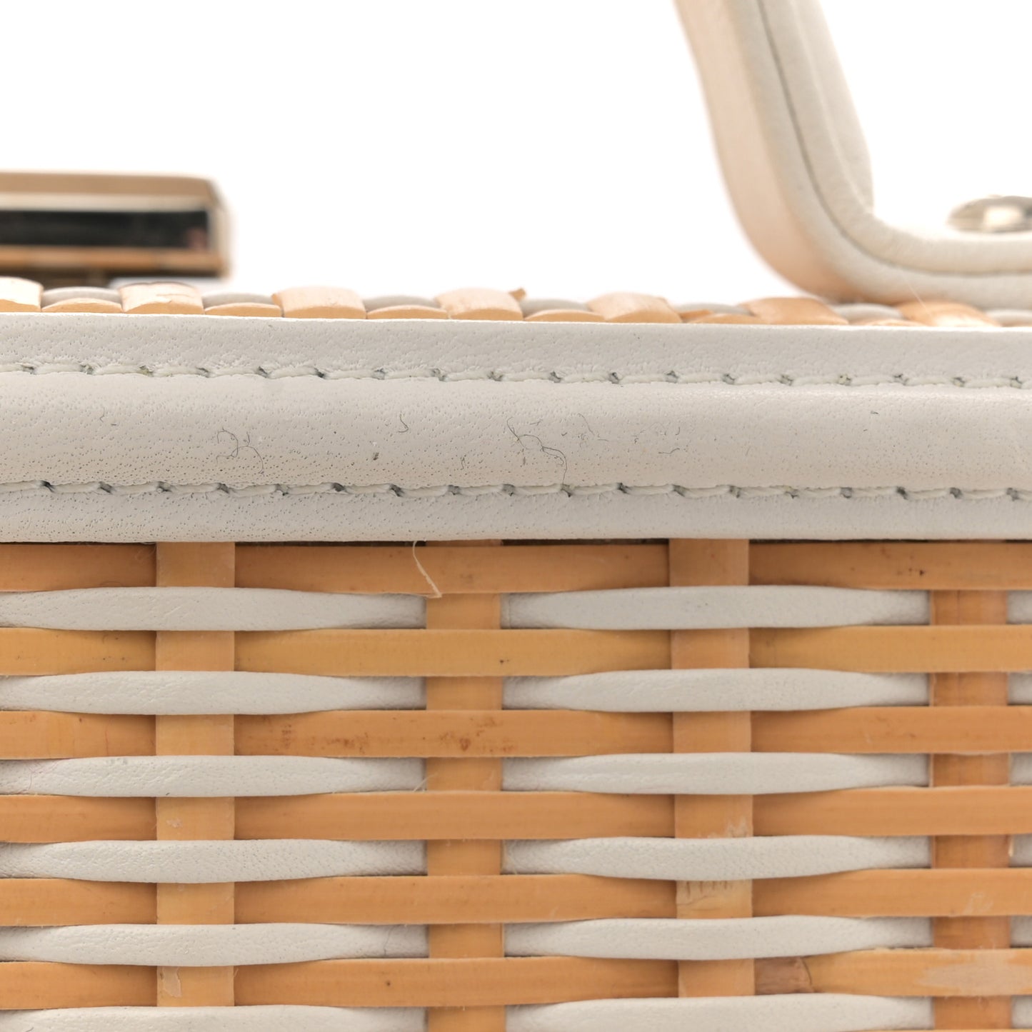 Raffia Calfskin CC Filigree Vanity Case White