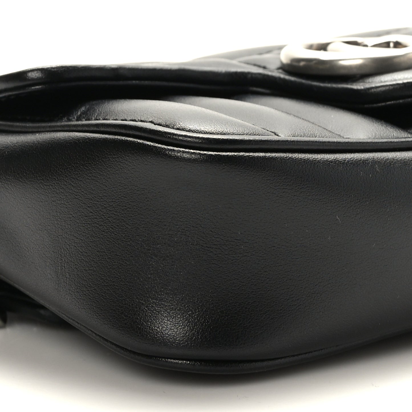 Calfskin Matelasse Aria Super Mini GG Marmont Shoulder Bag Black
