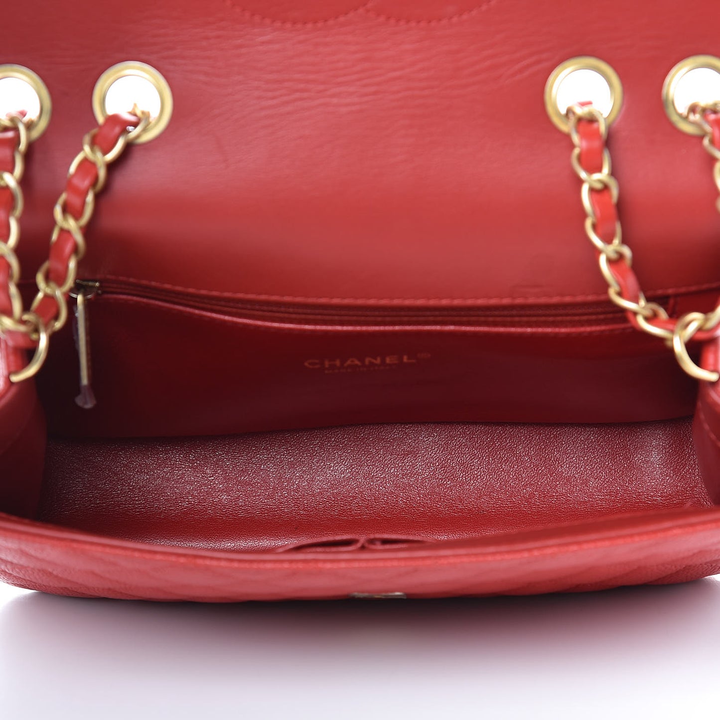 Caviar Quilted Medium CC Filigree Flap Red